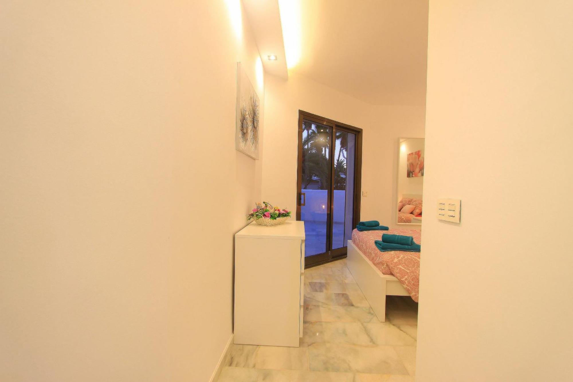 1108 Beachfront 2 Apartments With Roofterrace 80Mtrgt Beach 3 Pools Marbella Bagian luar foto